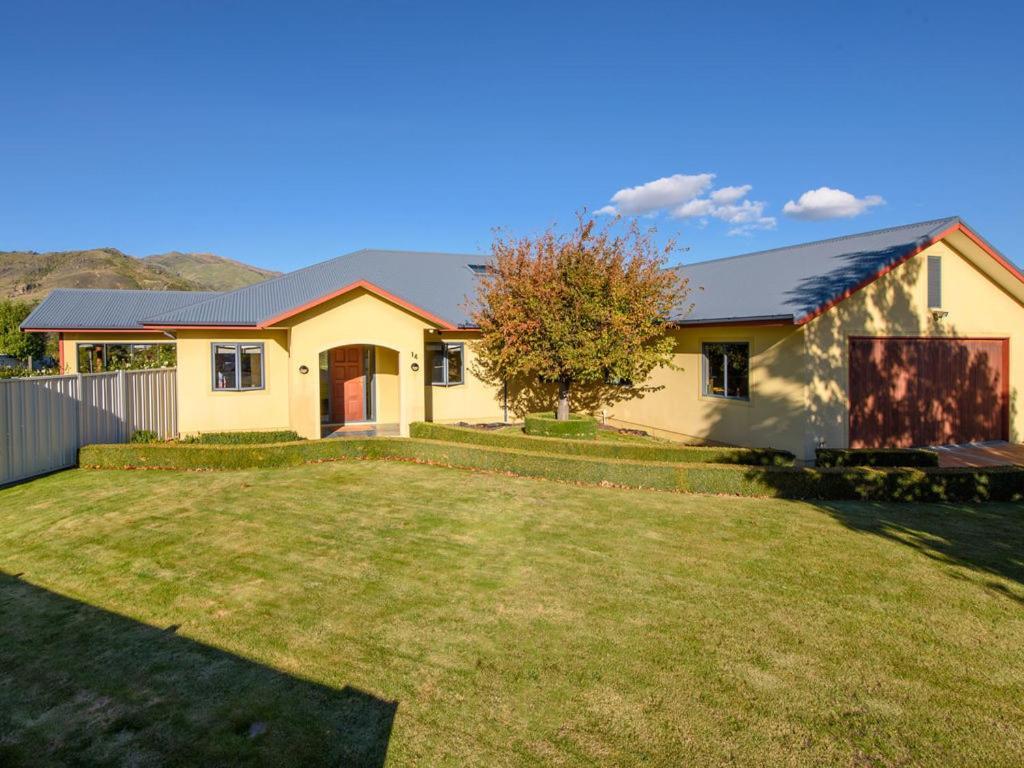 Kawarau Bay View - Cromwell Holiday Home Eksteriør billede